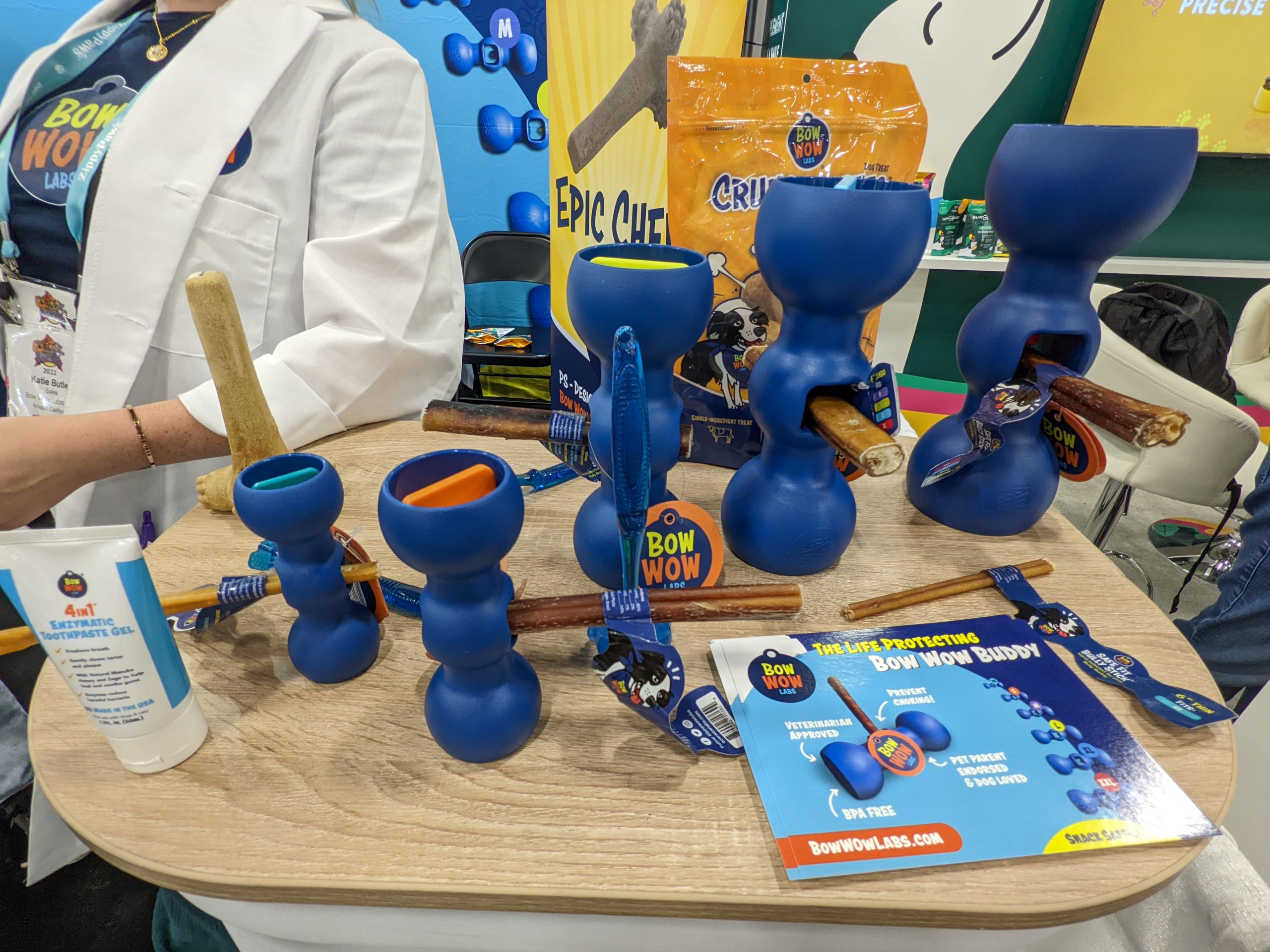 Bow Wow Labs | Learn More About BlogPaws Best Award Winners at SuperZoo 2022