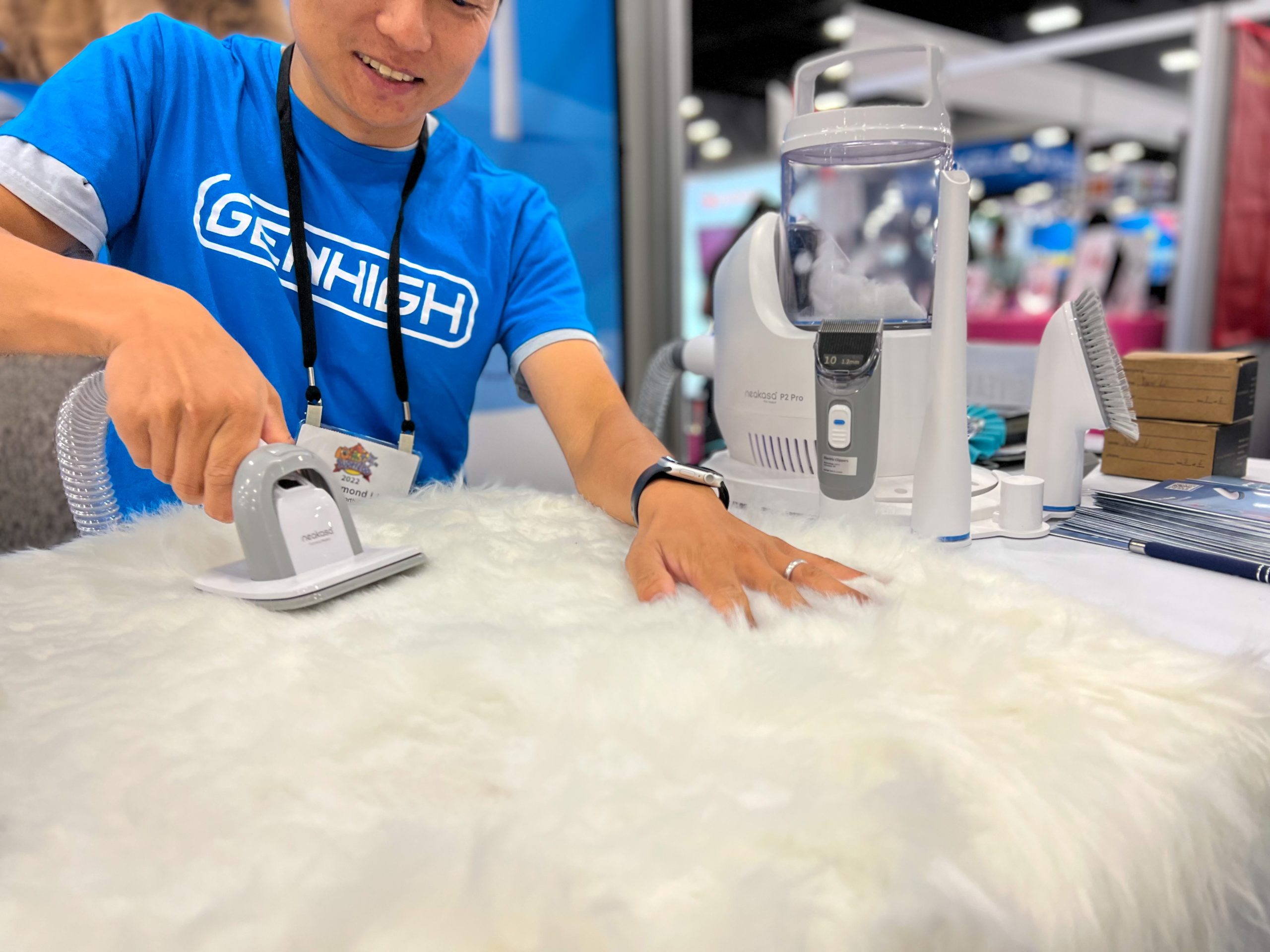 Neakasa P2 Pro Pet Grooming Kit | Learn More About BlogPaws Best Award Winners at SuperZoo 2022